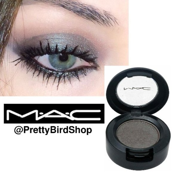 Last one! MAC CLUB Satin eye shadow NIB RARE - Picture 2 of 9